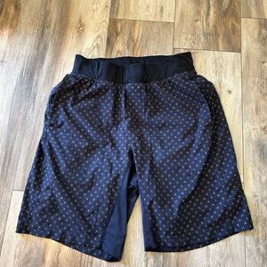 Lululemon Men's T.H.E. Cross Me Split Pea Shorts *see description
